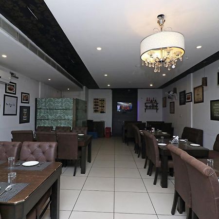 Oyo 22677 Hotel Mehfil Rājpura Εξωτερικό φωτογραφία